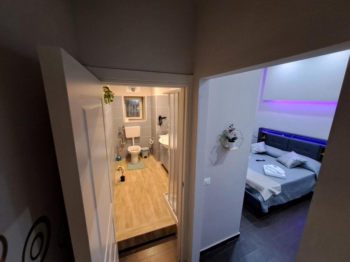 נאפולי Aircraft Services Rooms מראה חיצוני תמונה