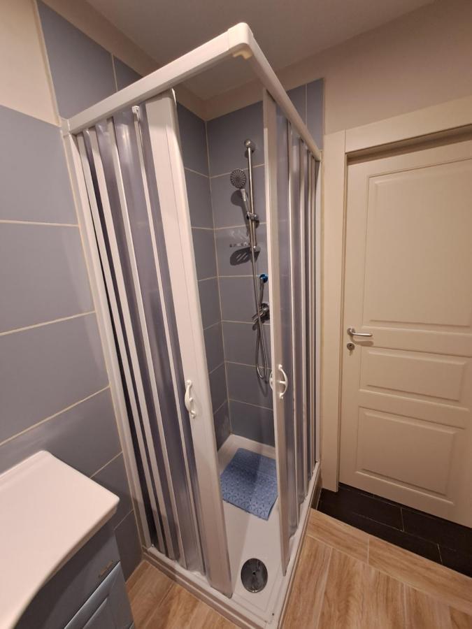 נאפולי Aircraft Services Rooms מראה חיצוני תמונה