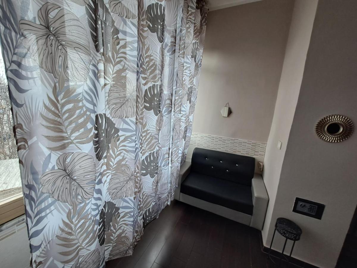 נאפולי Aircraft Services Rooms מראה חיצוני תמונה