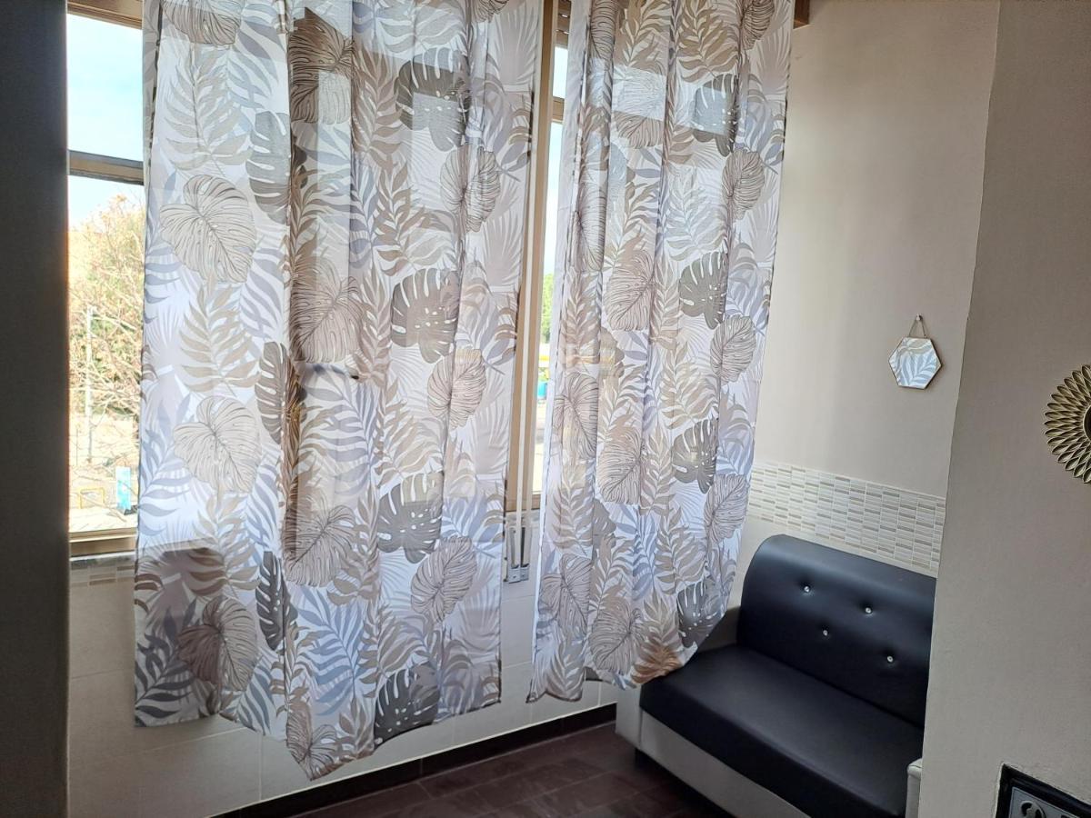 נאפולי Aircraft Services Rooms מראה חיצוני תמונה