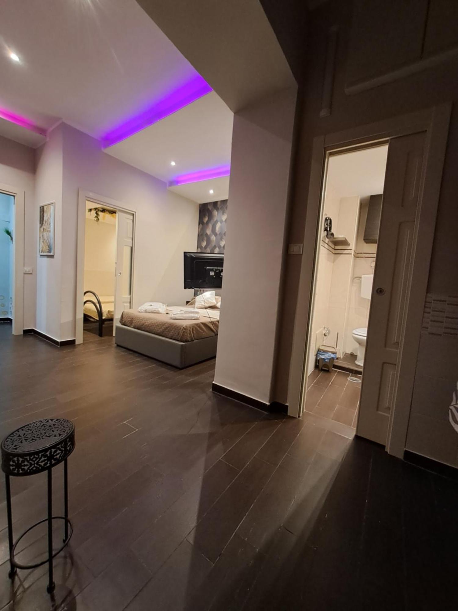 נאפולי Aircraft Services Rooms מראה חיצוני תמונה